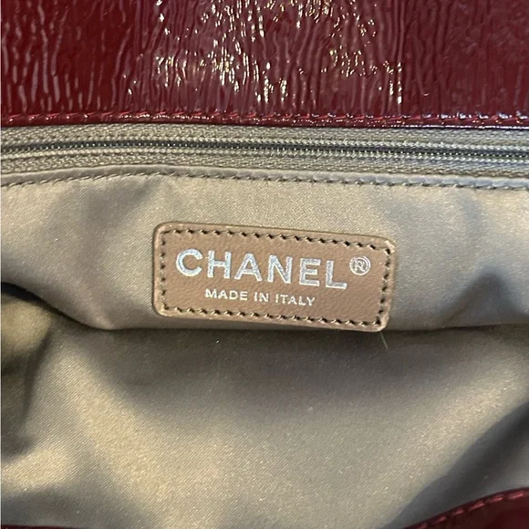 Chanel Quilted Burgundy Jumbo  Bag - Picture 10 of 10